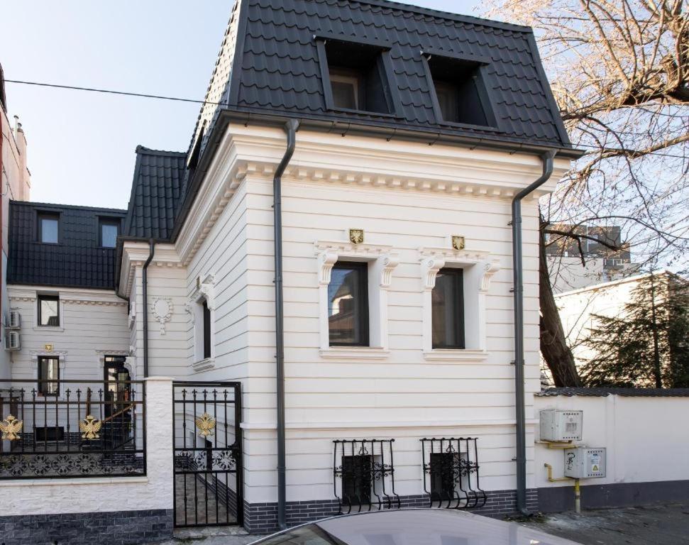 Oasis Historic Central House Bucharest Exterior photo